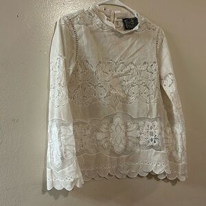 James Coviello Lace Ivory Scalloped Bottom Blouse SZ 2